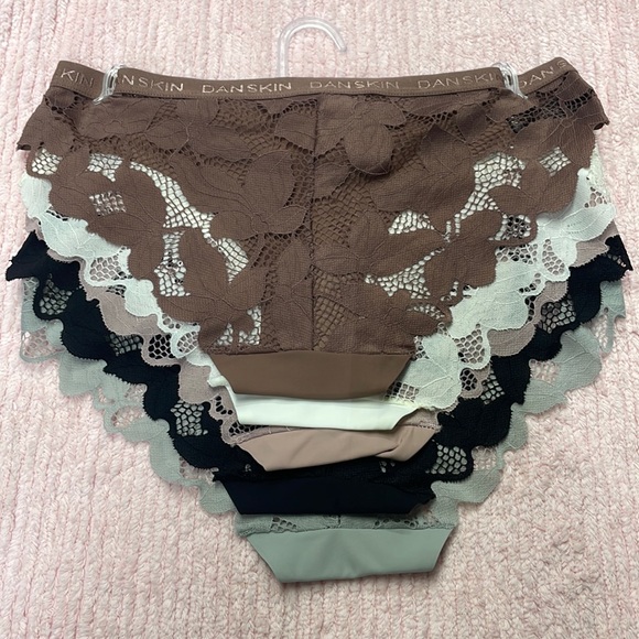 Danskin Intimates & Sleepwear Danskin 5 Pk No Show Lace Bikini